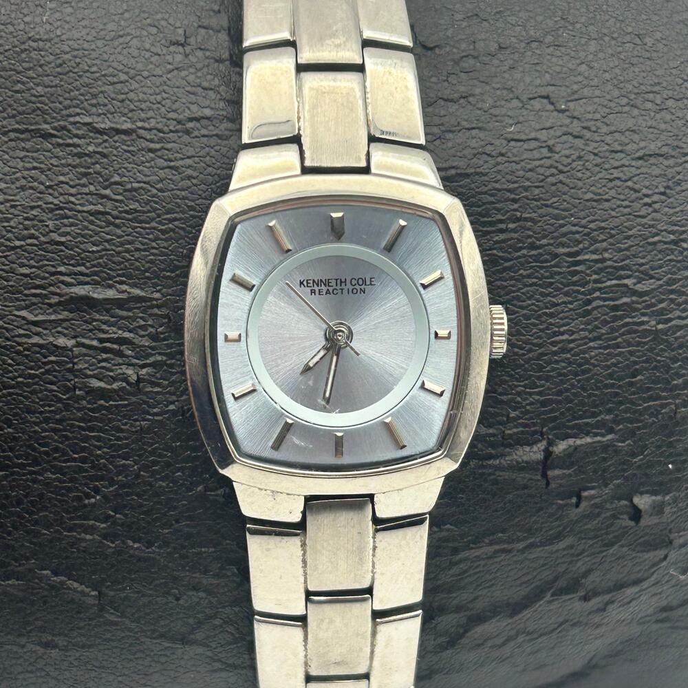 Kenneth Cole Reaction Silver-tone St. Steel Women’s Watch Working New Battery